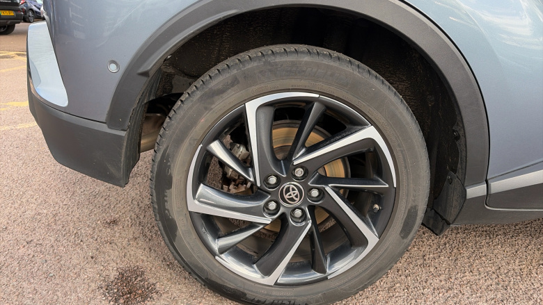 Toyota C-HR 1.8 Hybrid Dynamic 5dr CVT Hybrid Hatchback